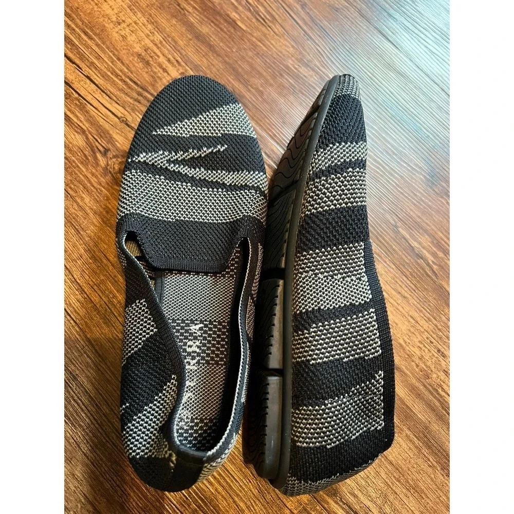 Serra Women's Ballet Flat‎ Shoes Size 9 Textile Upper Knit Navy -White